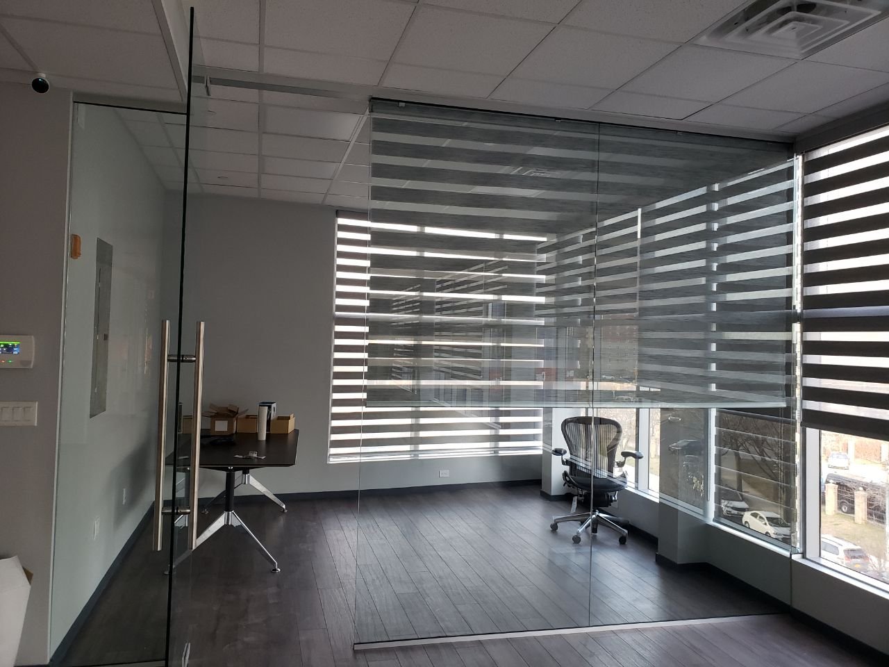 Frameless Glass Partitions