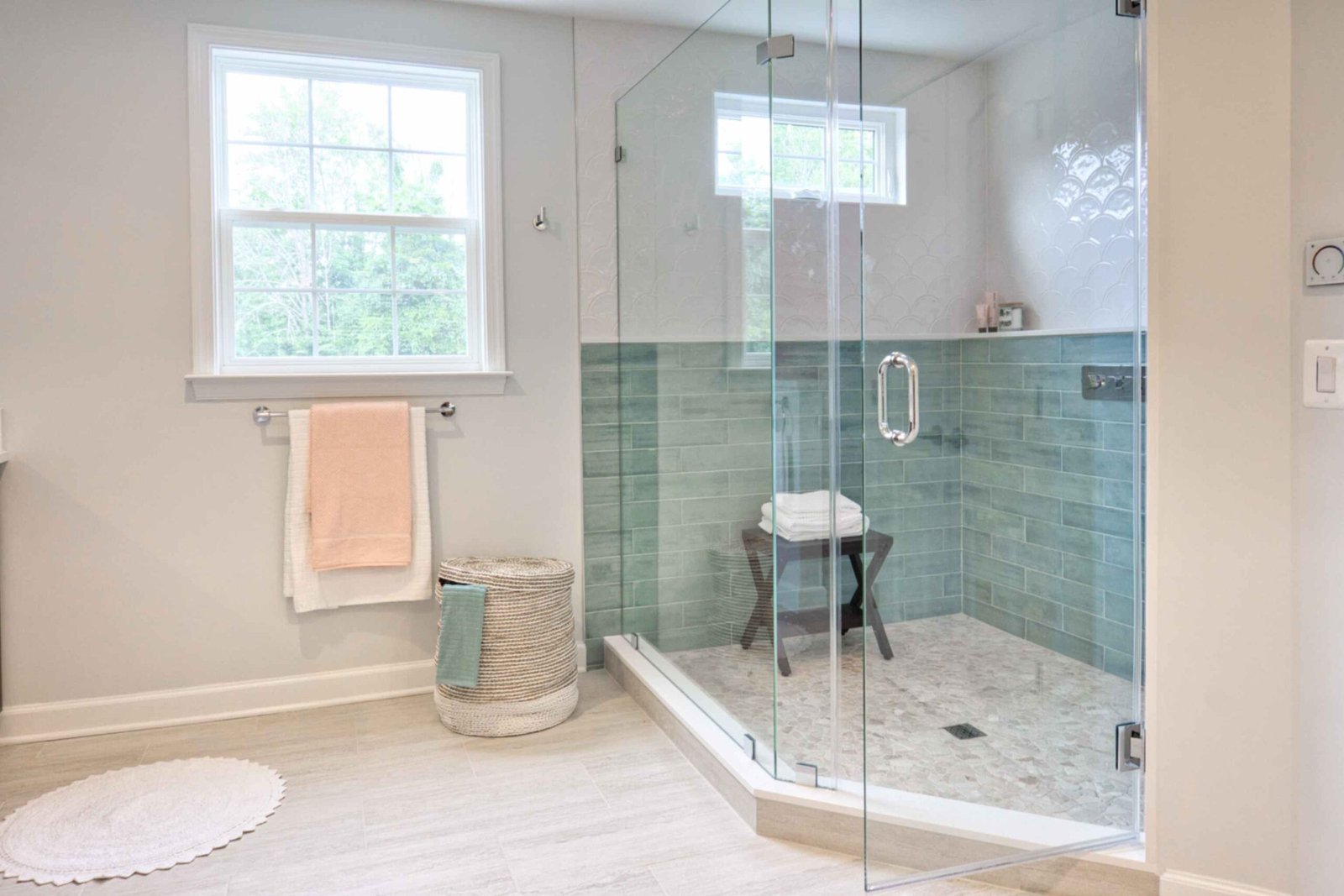 Why Frameless Shower Doors Are a Must-Have in Modern Bathrooms?