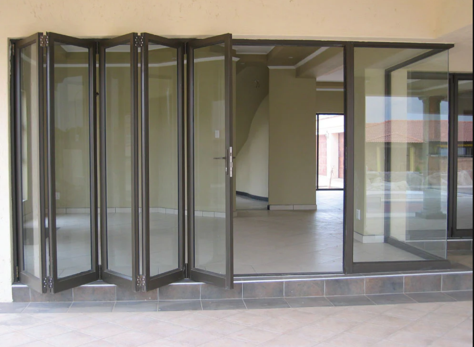 Does a Glass Door Improve Your Home’s Aesthetic?