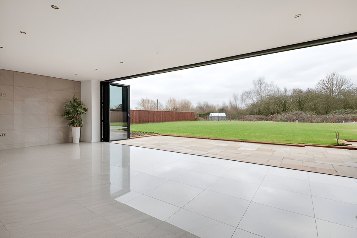 Which Side Should the Bifold Door Knob Go On?